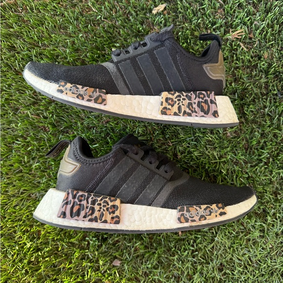 adidas NMD_R1 Black Leopard Sz(6) - Picture 2 of 6
